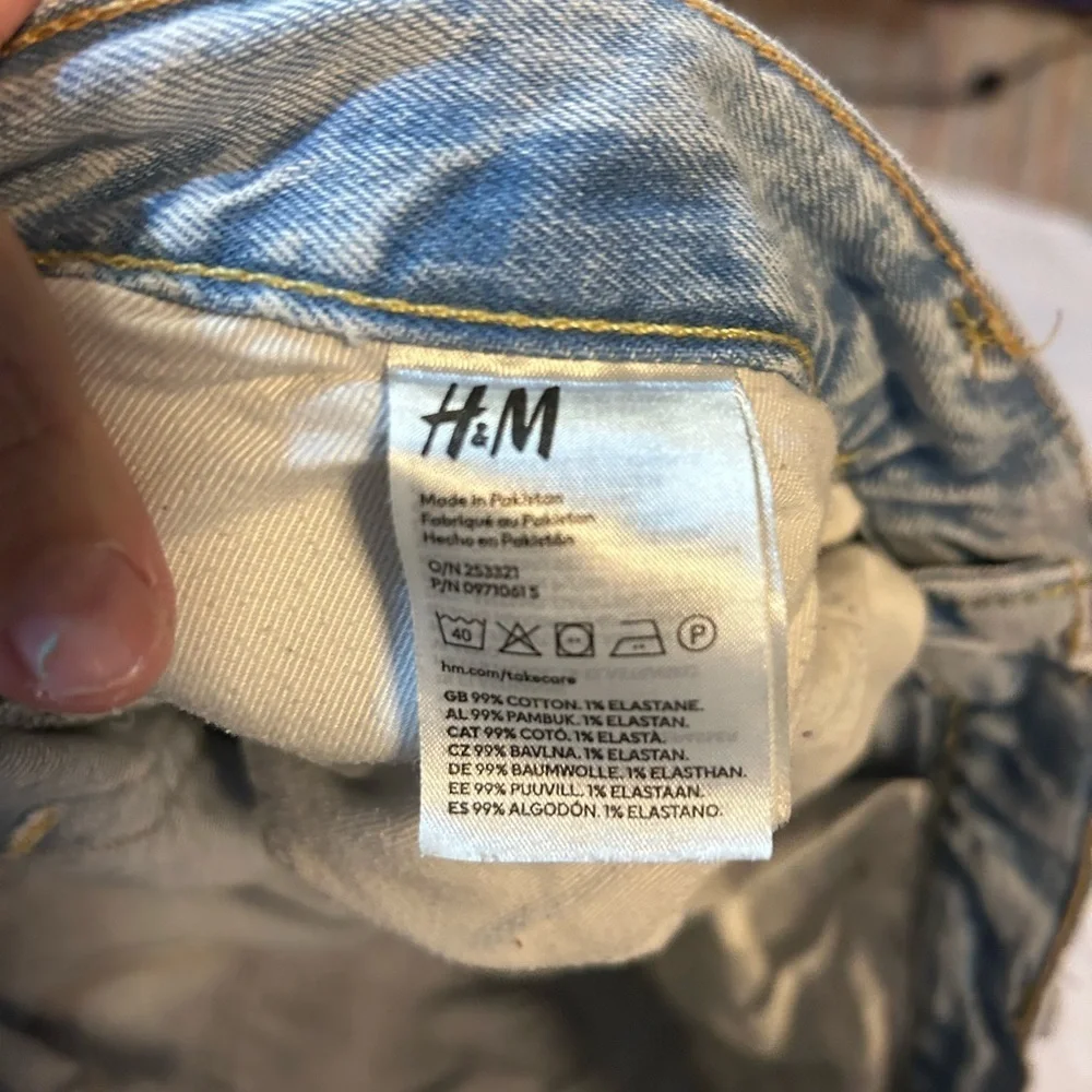 H&M Light Blue Denim 36/32